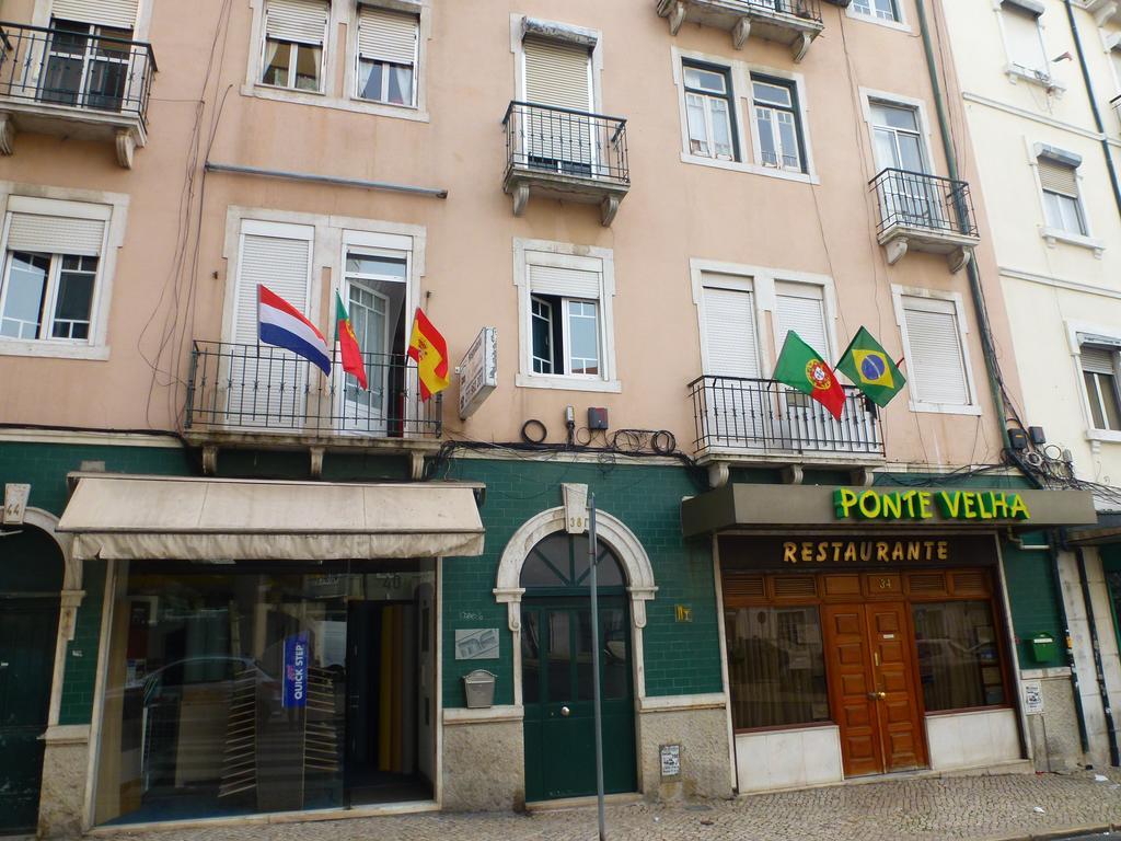 Hospedaria D. Damélio Lisbon Bagian luar foto